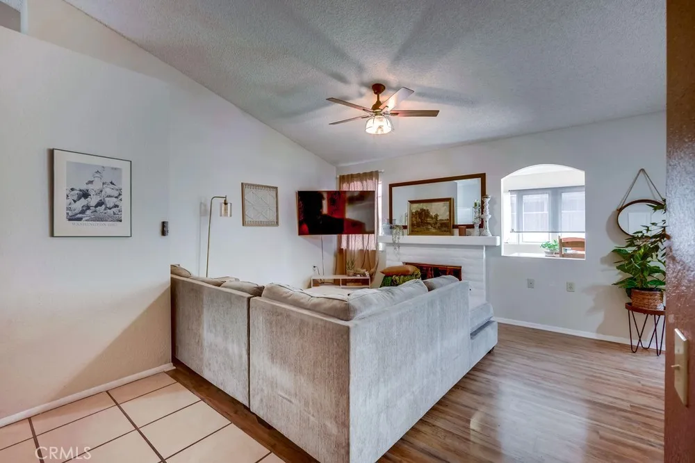 930 Countryside Street, Hemet, California 92545 home-pic-6